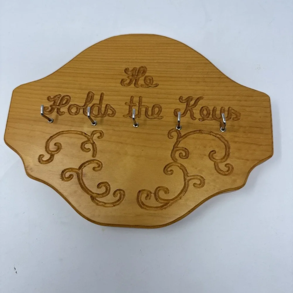 Vintage Wood Wall Mount 5 Hook Key Holder He Holds The Keys Religious Cottage